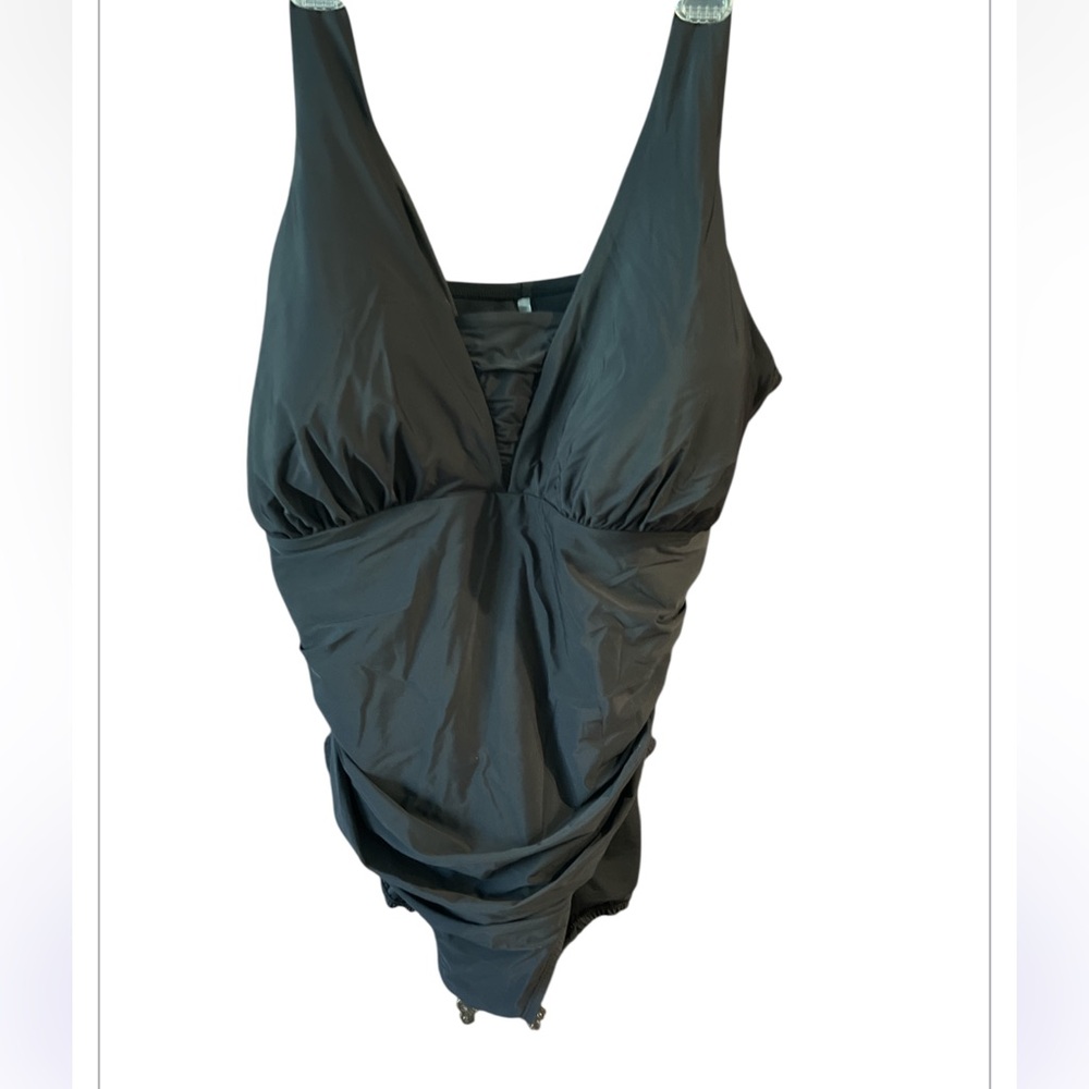 Lands' End Plus Size Slender Suit Grecian Low Leg One Piece Swimsuit sz 24W DDD - Picture 5 of 15
